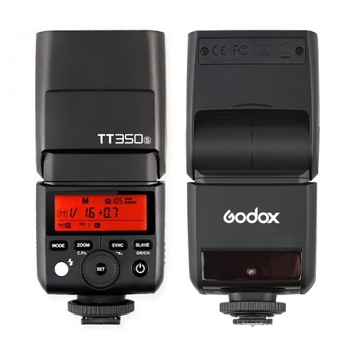 Đèn Flash Godox TT350S for Sony được thiết kế nhỏ gọn phù hợp với các dòng máy không gương lật (Mirrorless)