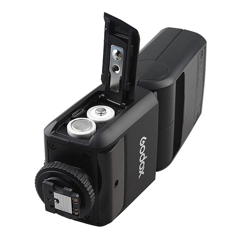 Đèn Flash Godox TT350C for Canon nhỏ gọn chỉ sử dụng được 2 pin AA với công suất GN36
